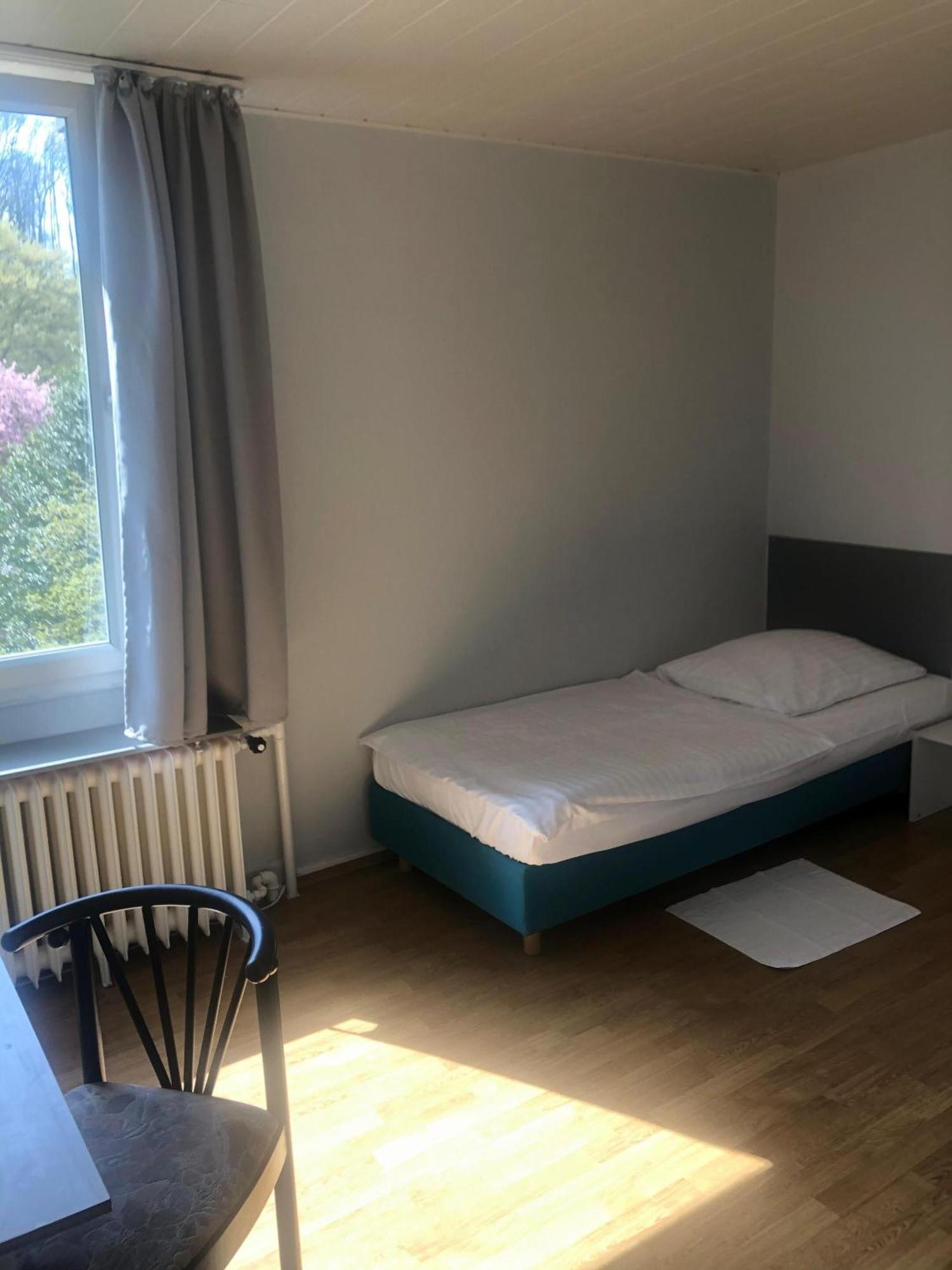 Hotel Schwaferts Wuppertal Room photo