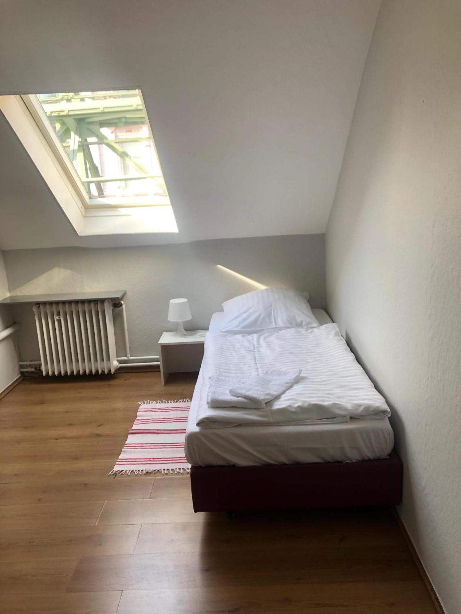 Hotel Schwaferts Wuppertal Room photo