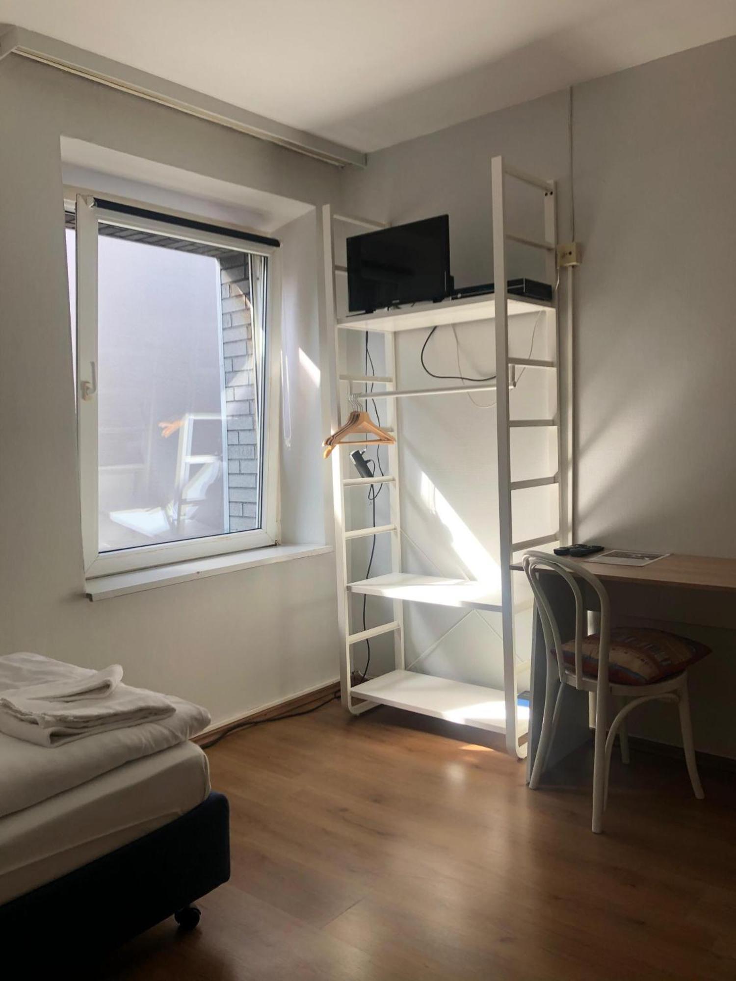 Hotel Schwaferts Wuppertal Room photo